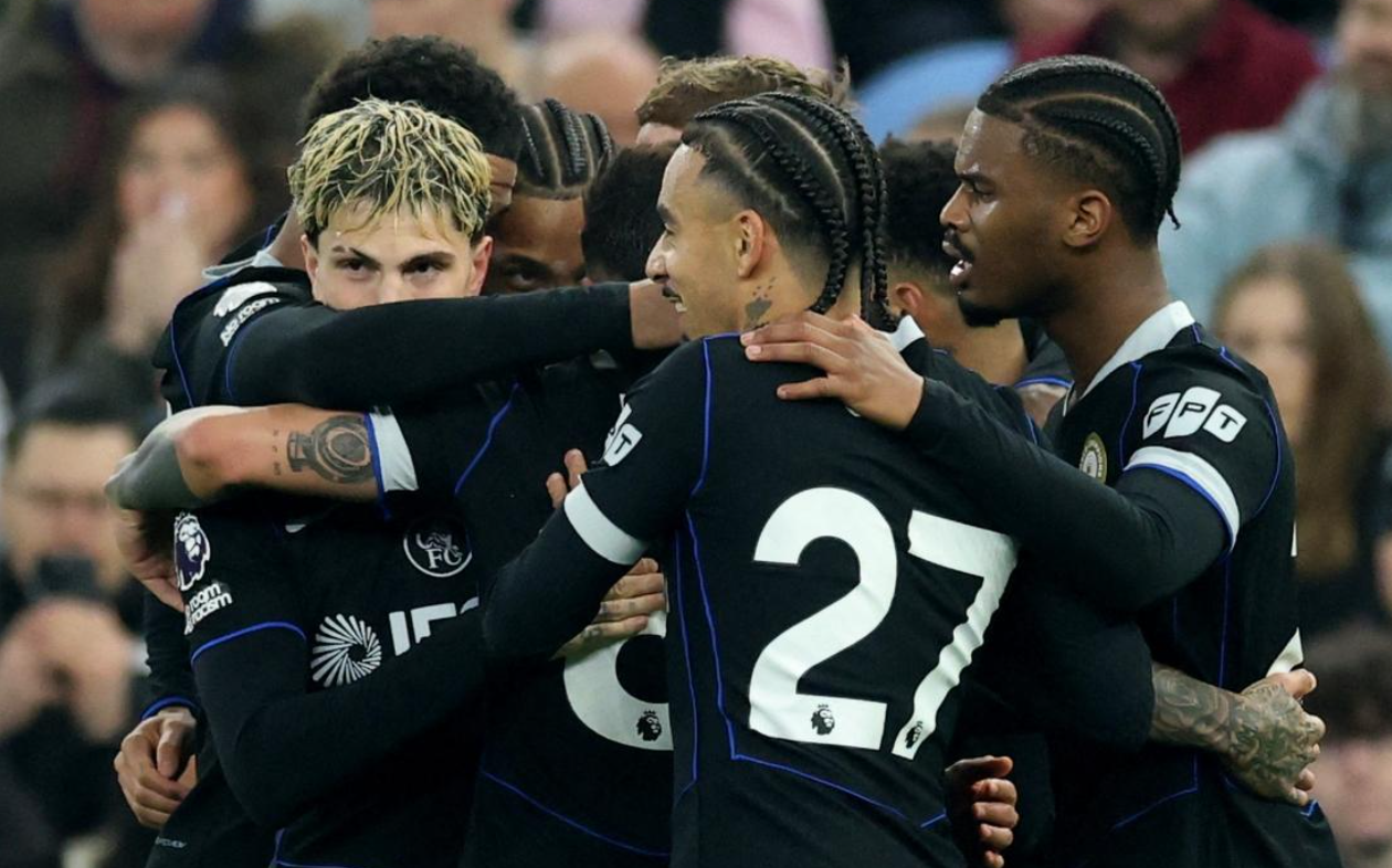 世界杯官网下载-埃梅里掉下神坛:4场不胜,英超争四形势大乱:4队差距最多3分